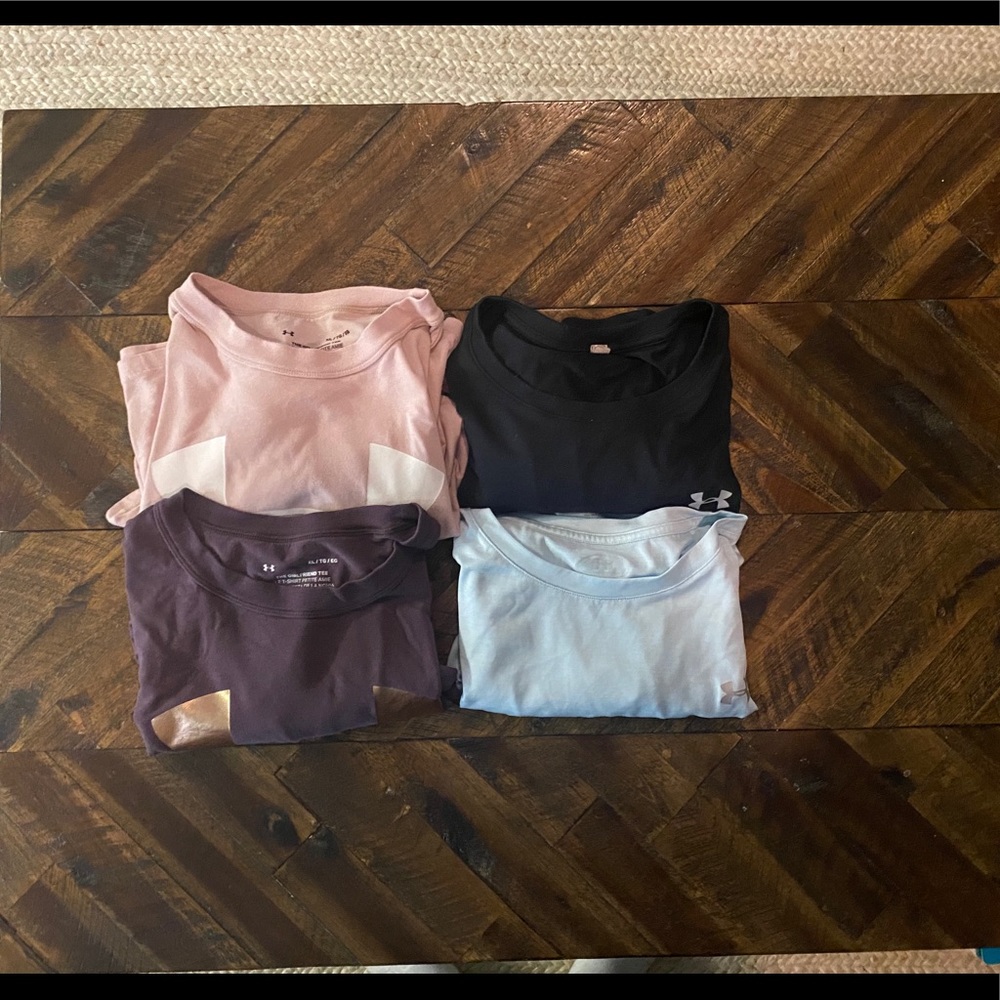 Under Armour Top Bundle Size XL
